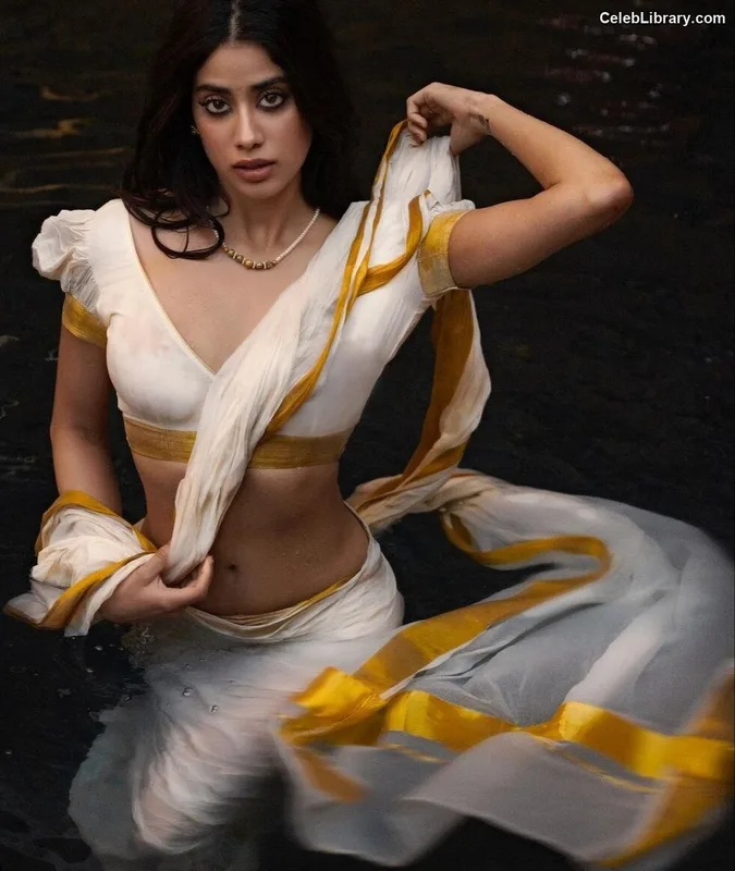 Janhvi Kapoor photo 11 of 235