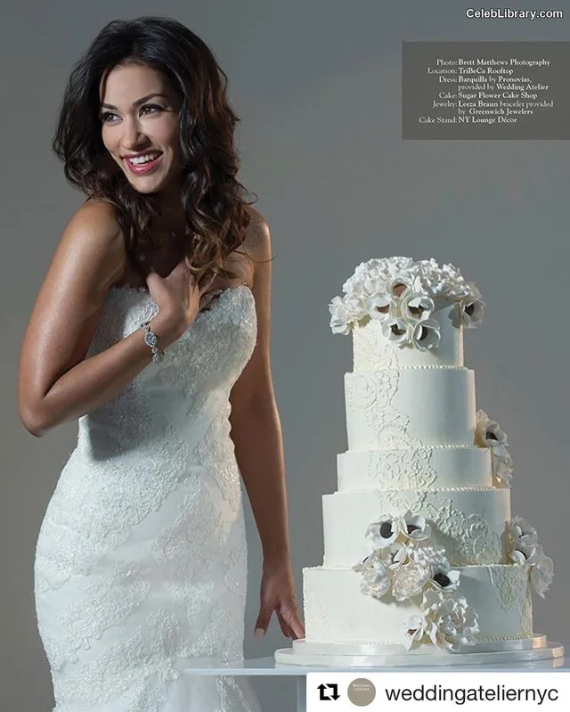 Janina Gavankar photo 1 of 229