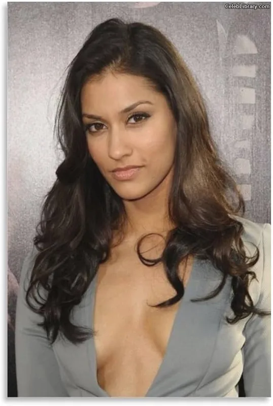 Janina Gavankar photo 10 of 229