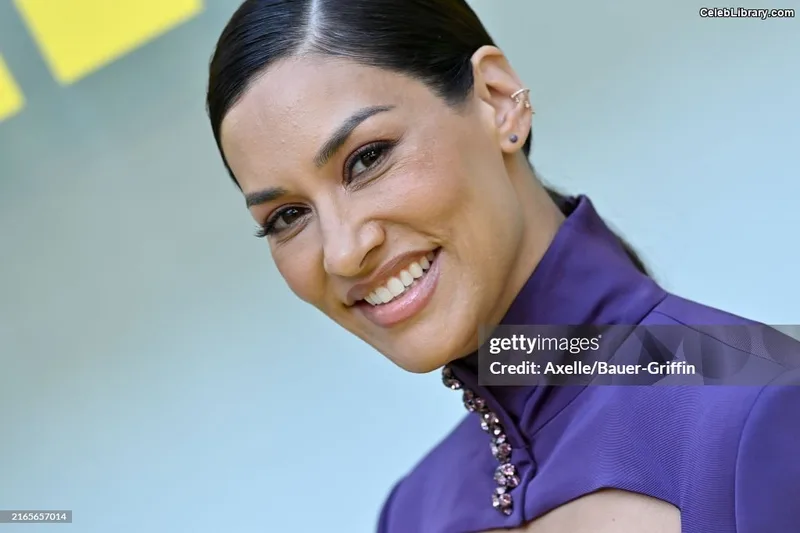 Janina Gavankar photo 11 of 229