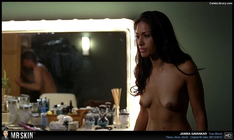 Janina Gavankar photo 2 of 229