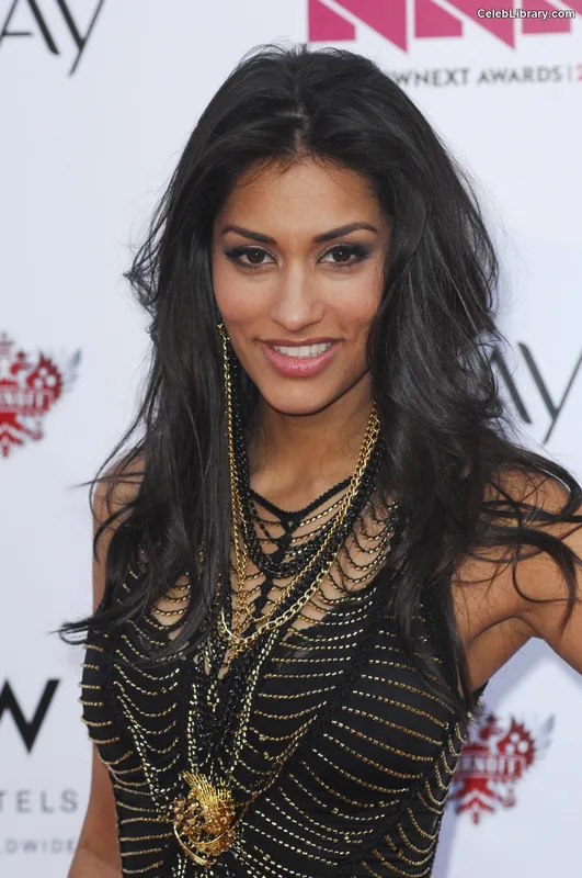 Janina Gavankar photo 22 of 229