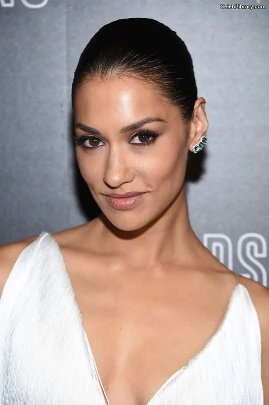 Janina Gavankar photo 12 of 229