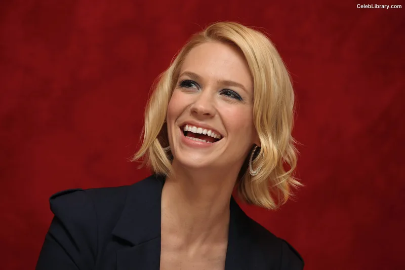 January Jones photo 16 of 302