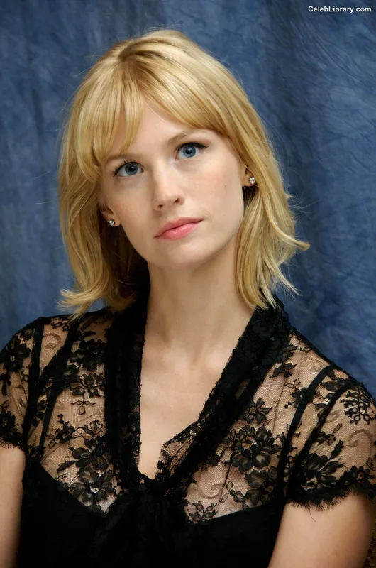 January Jones photo 1 of 302