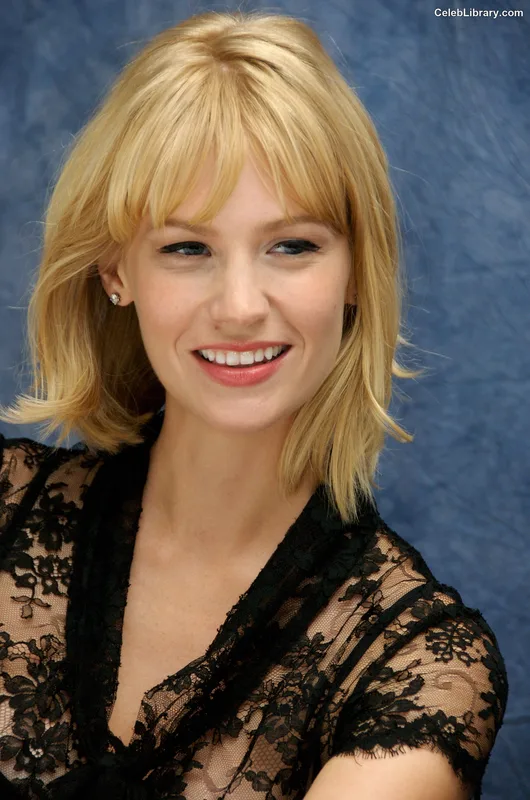 January Jones photo 3 of 302