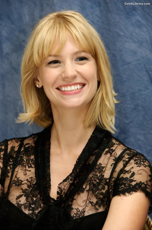 January Jones photo 4 of 302