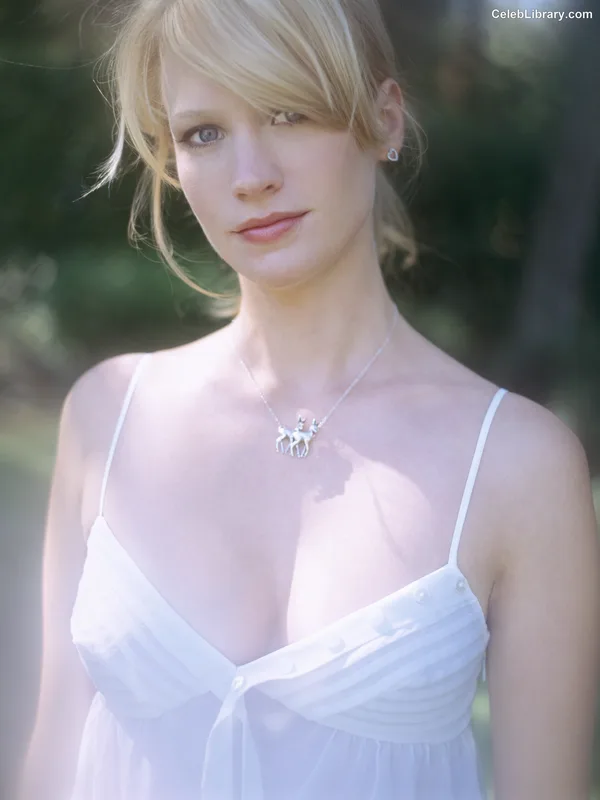 January Jones photo 11 of 302