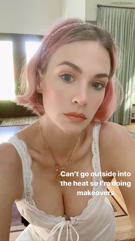 January Jones photo 5 of 302