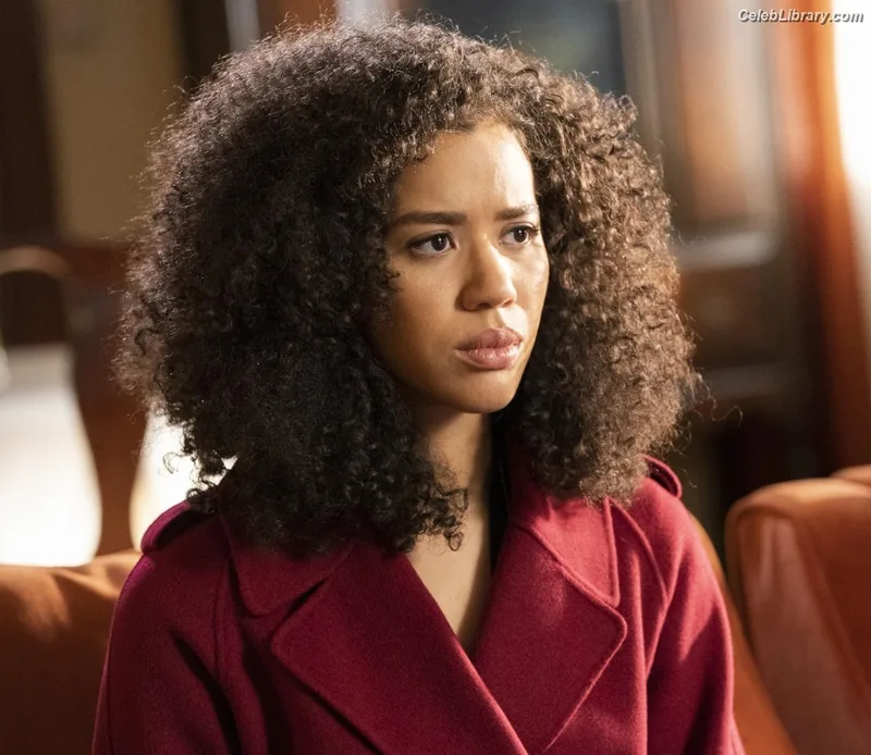 Jasmin Savoy Brown photo 1 of 25
