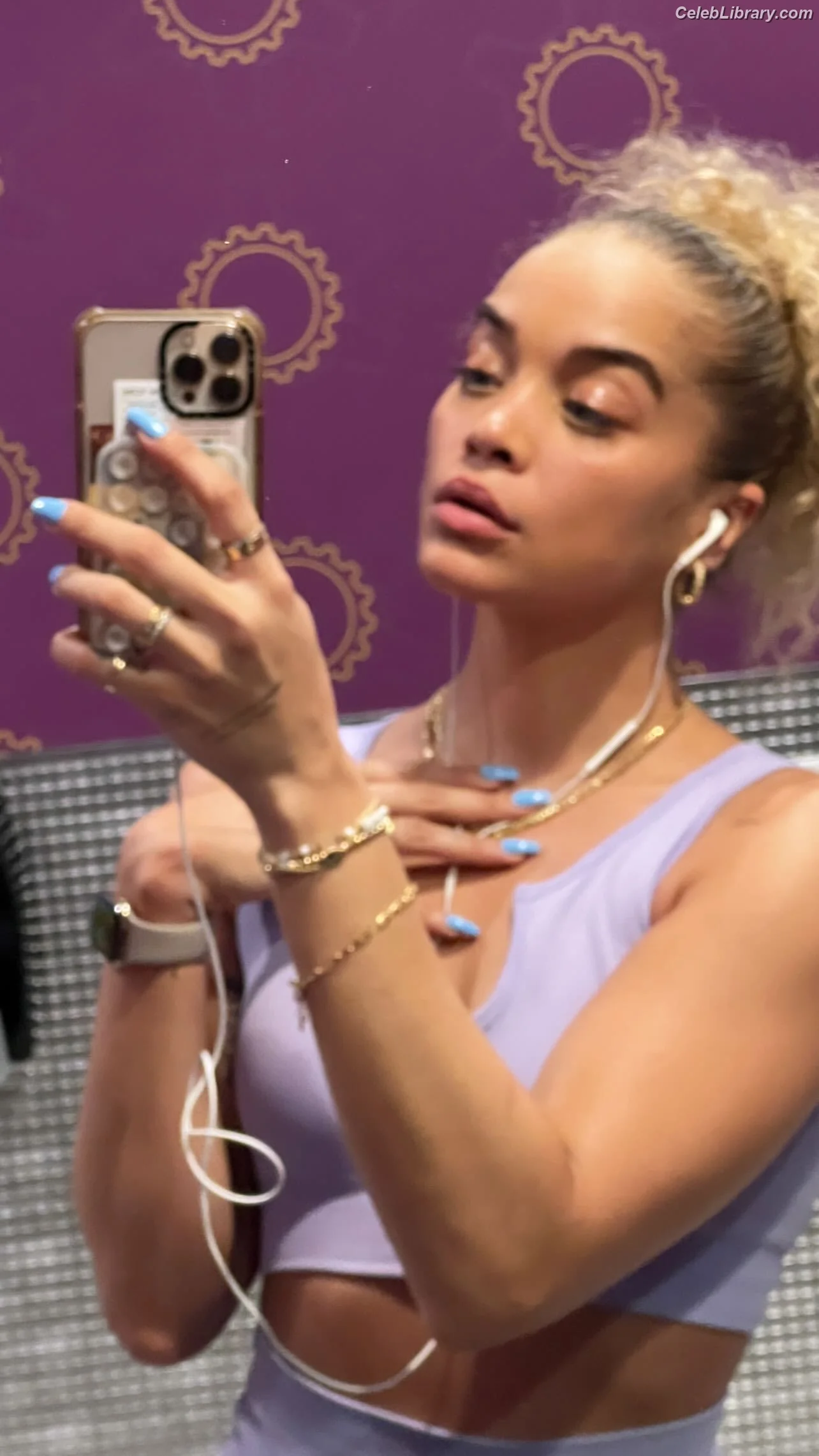 Jasmine Sanders photo 5 of 393