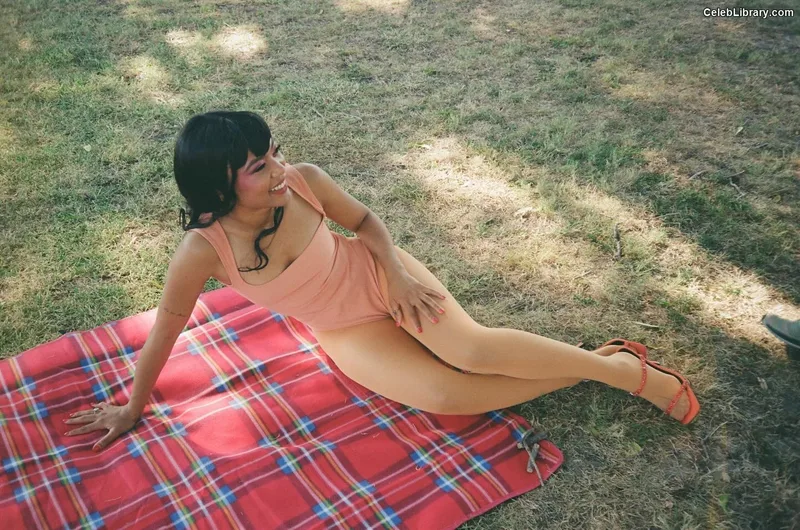 Jaz Sinclair photo 7 of 85