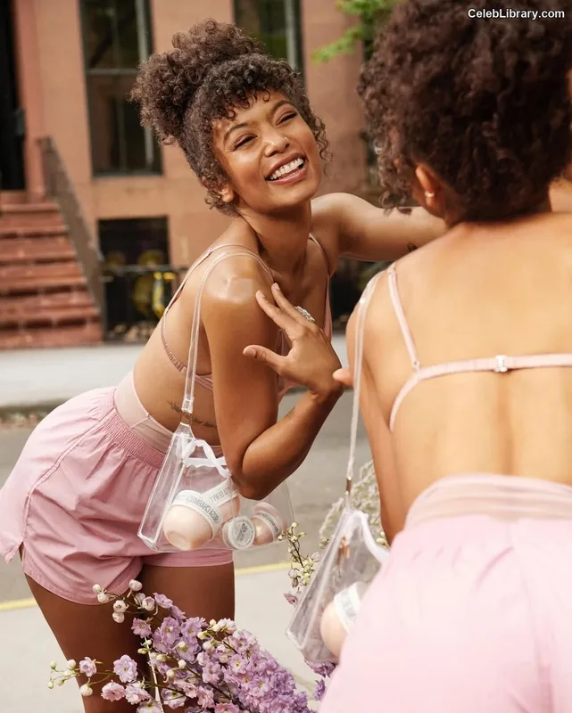 Jaz Sinclair photo 23 of 85