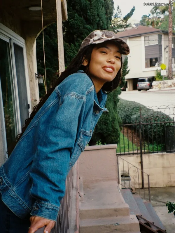 Jaz Sinclair photo 24 of 85