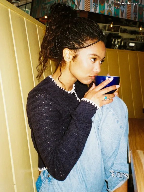Jaz Sinclair photo 3 of 85