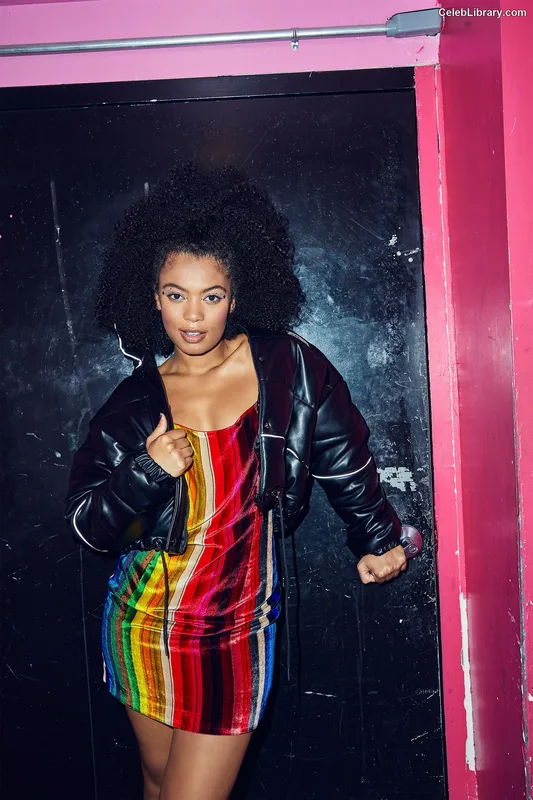 Jaz Sinclair photo 14 of 85