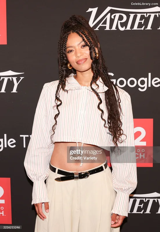 Jaz Sinclair photo 16 of 85