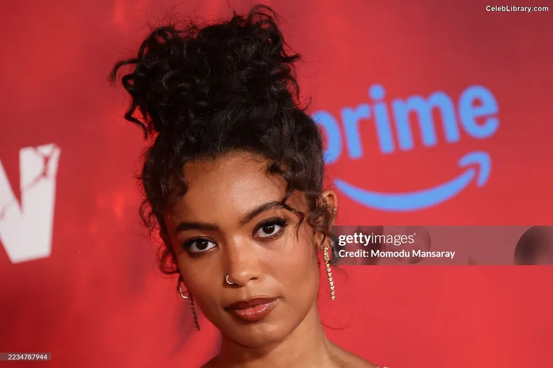 Jaz Sinclair photo 3 of 85