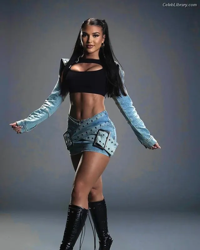 Jazmyn Nyx photo 4 of 755