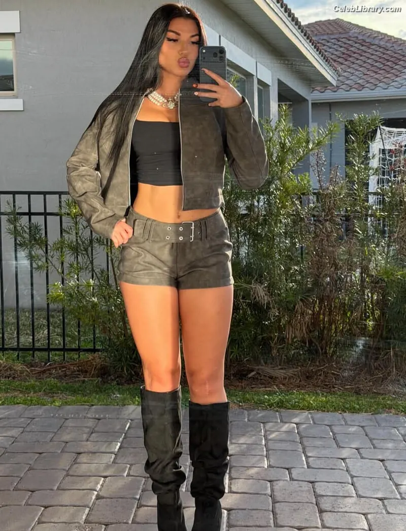 Jazmyn Nyx photo 16 of 755
