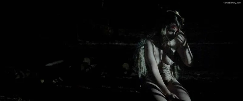 Jemima Kirke photo 1 of 42
