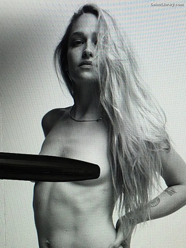 Jemima Kirke photo 2 of 42