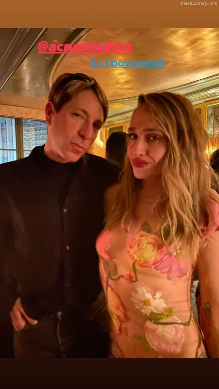 Jemima Kirke photo 10 of 42