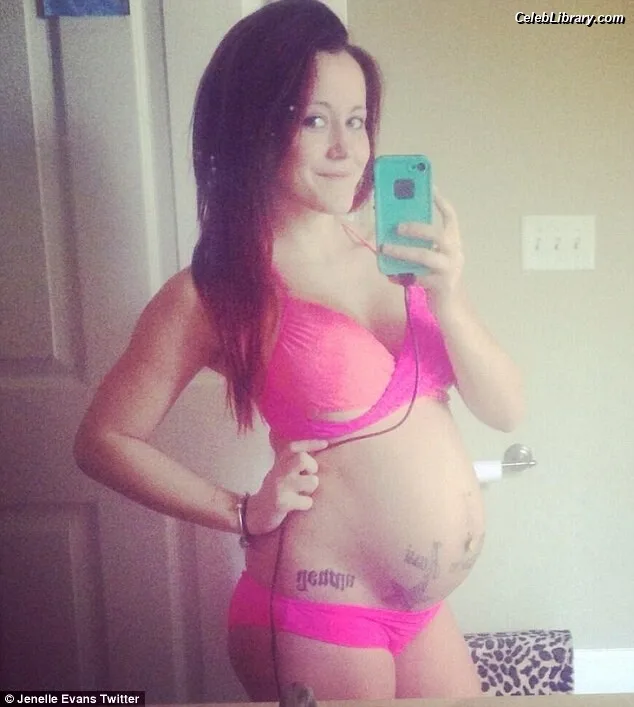 Jenelle Evans photo 12 of 224