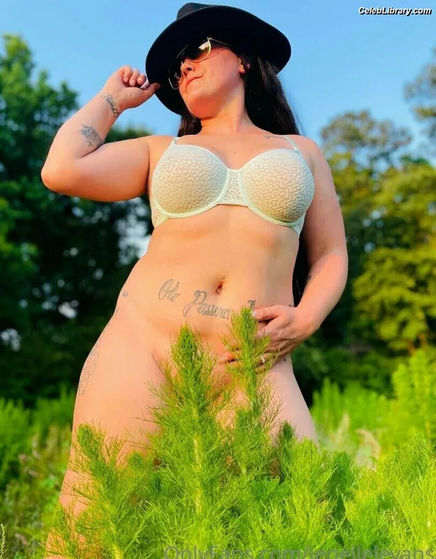 Jenelle Evans photo 22 of 224
