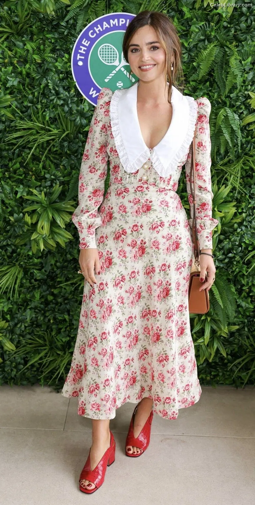 Jenna Coleman photo 10 of 499