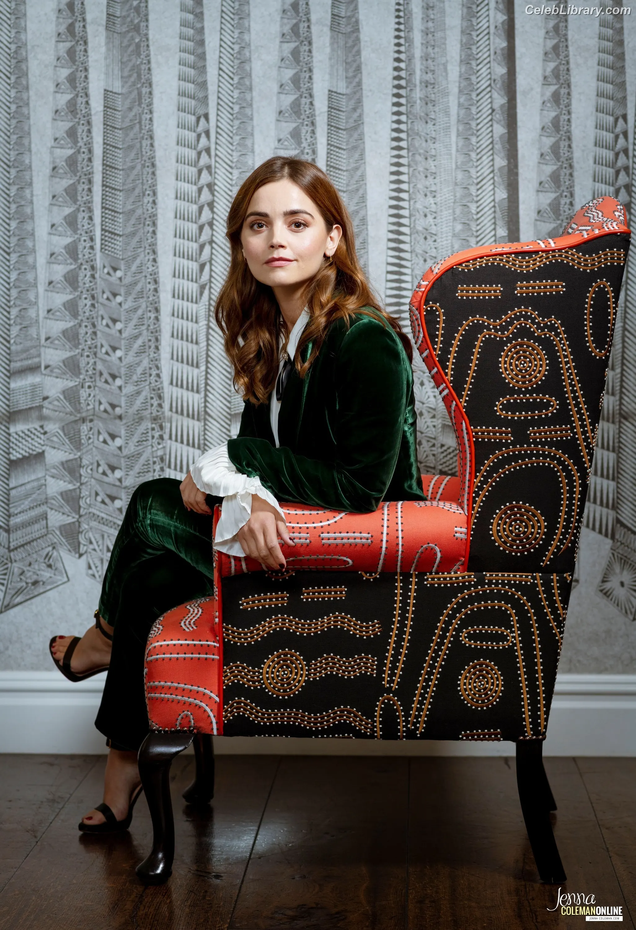 Jenna Coleman photo 4 of 499