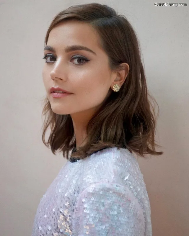 Jenna Coleman photo 10 of 499