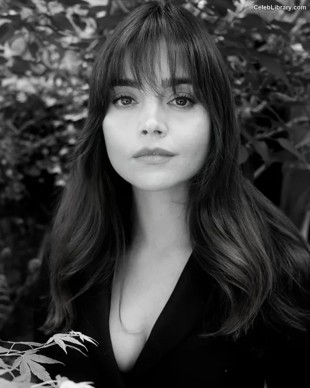 Jenna Coleman photo 16 of 499