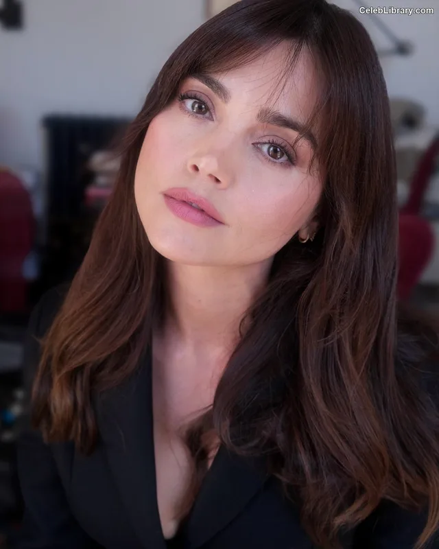 Jenna Coleman photo 18 of 499