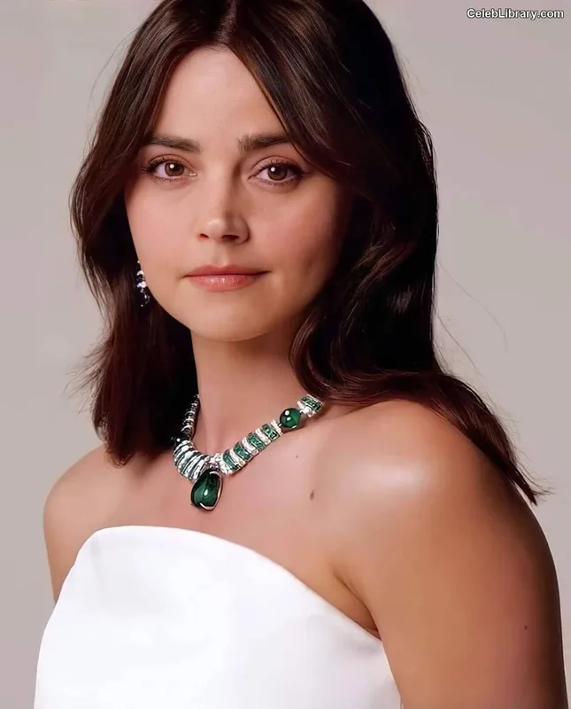 Jenna Coleman photo 19 of 499