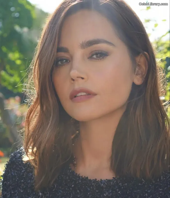 Jenna Coleman photo 24 of 499