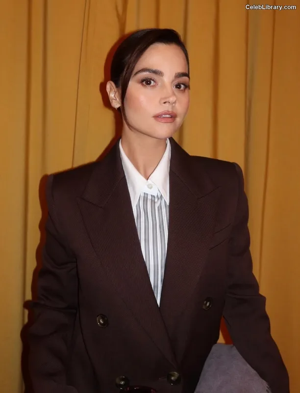 Jenna Coleman photo 1 of 499