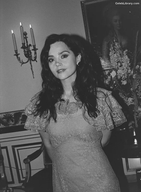 Jenna Coleman photo 6 of 499