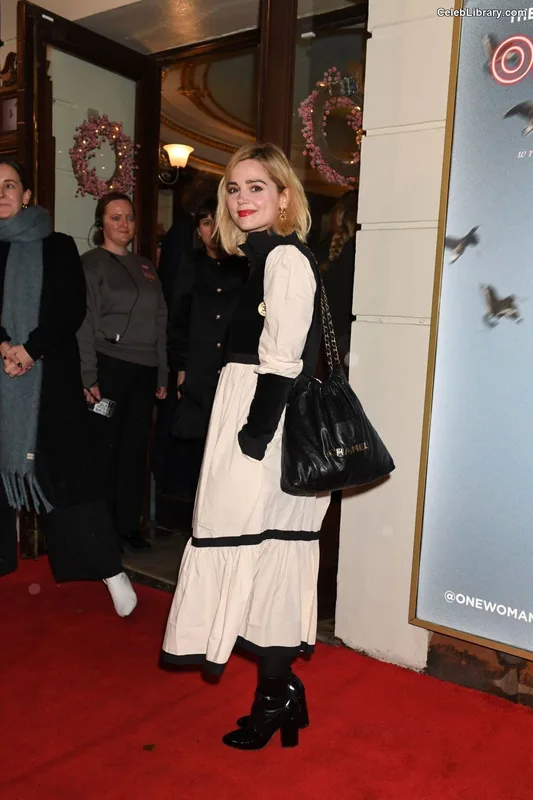 Jenna Coleman photo 9 of 499