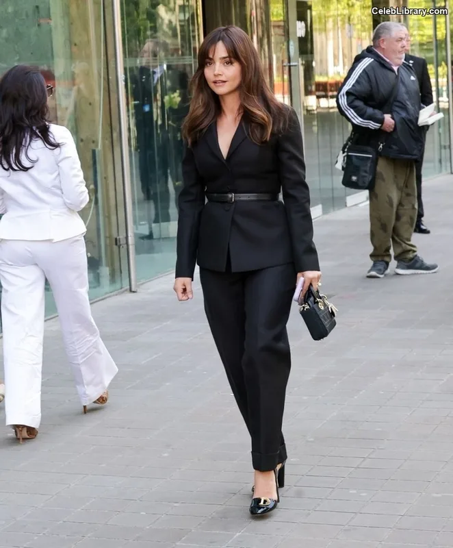 Jenna Coleman photo 19 of 499