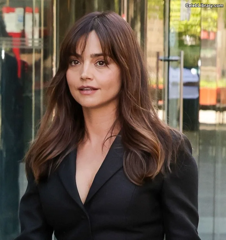 Jenna Coleman photo 21 of 499