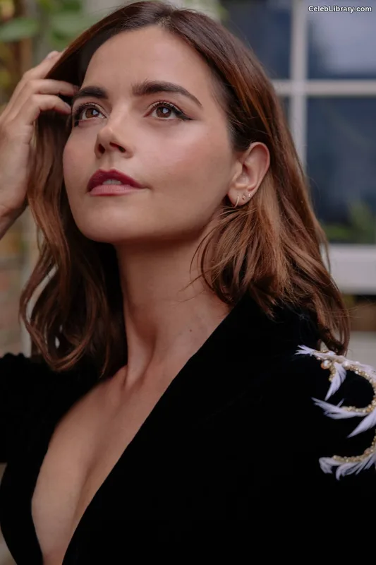 Jenna Coleman photo 24 of 499