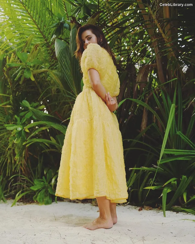 Jenna Coleman photo 11 of 499