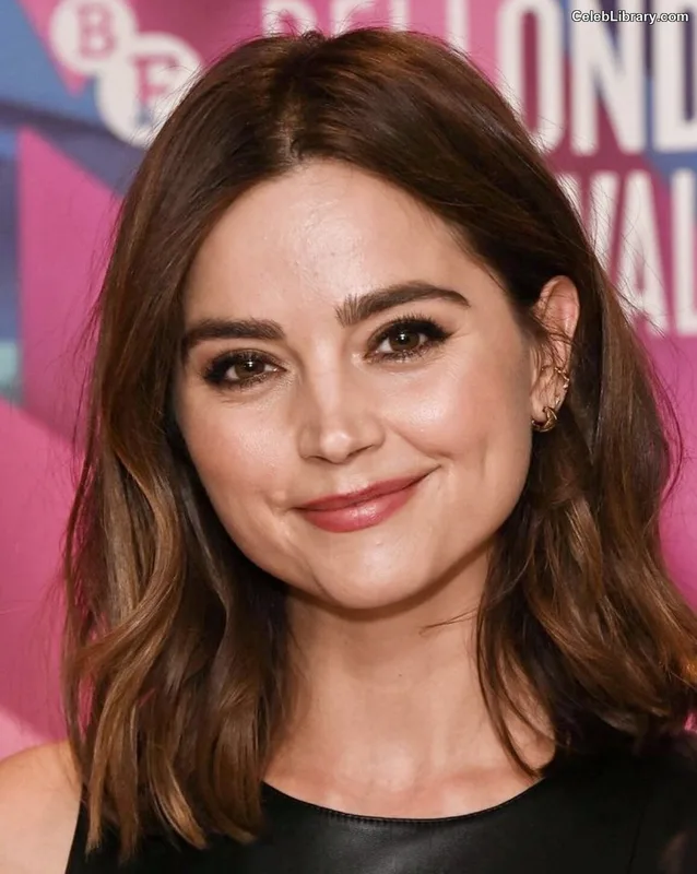 Jenna Coleman photo 23 of 499
