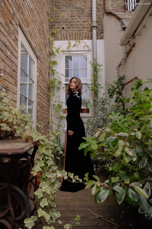 Jenna Coleman photo 19 of 499