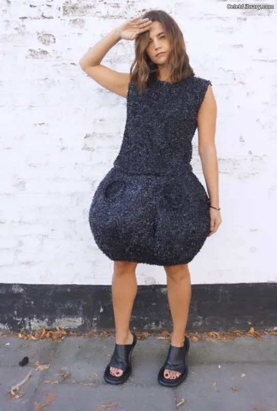 Jenna Coleman photo 19 of 499