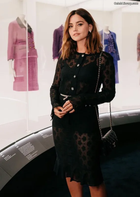 Jenna Coleman photo 22 of 499