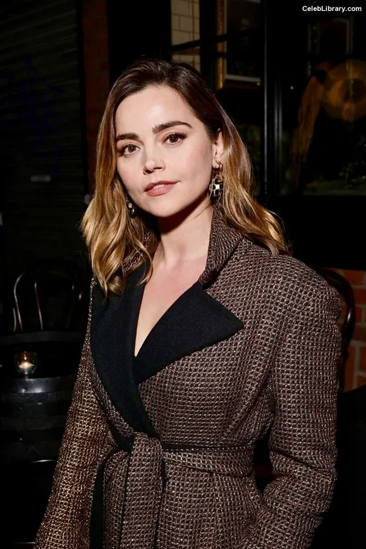 Jenna Coleman photo 12 of 499