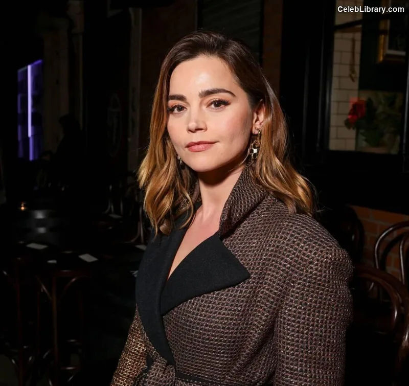 Jenna Coleman photo 14 of 499