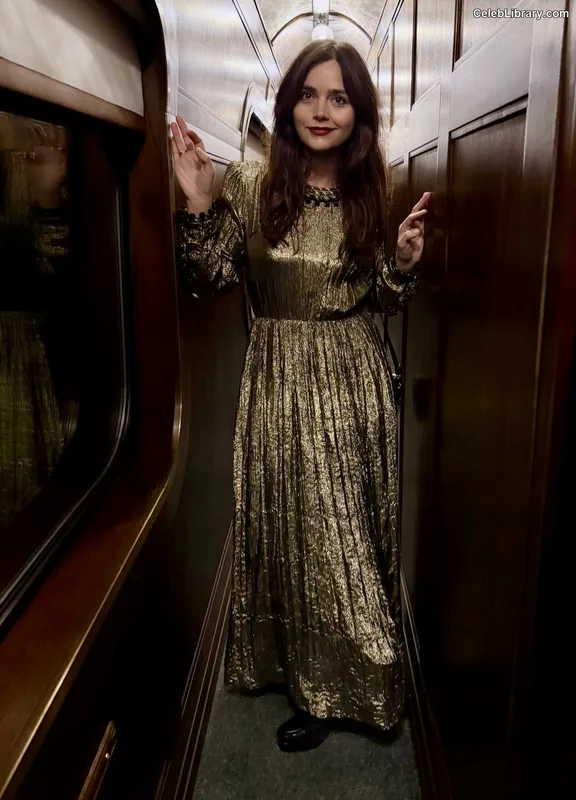 Jenna Coleman photo 9 of 499